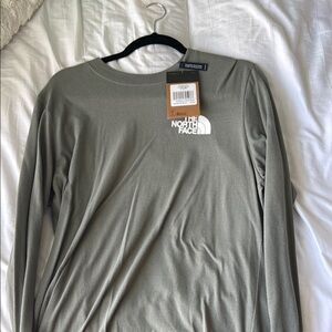 The North Face Gray Long Sleeve Shirt